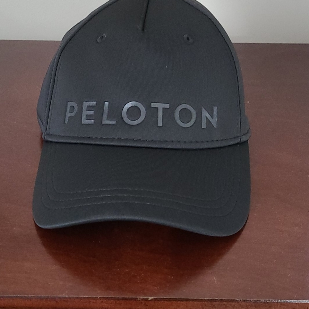 Peloton hat